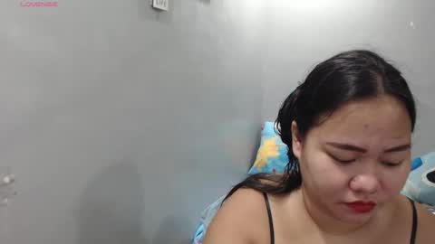 Snapshot of bubblebuttpinay chatting on October 26, 2:06 am Sunshine online show from October 26, 2:06 am