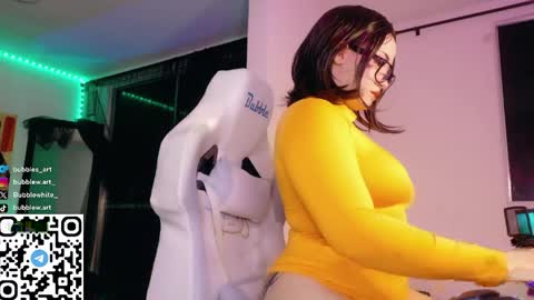 BubbleJereth online show from May 13, 1:25 am