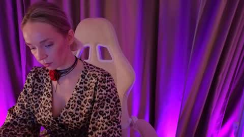 bubbling_crush online show from February 10, 2:41 am