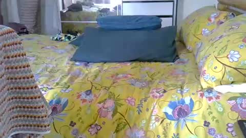 Snapshot of buckey12 chatting on July 12, 4:42 pm buckey12 online show from July 12, 4:42 pm