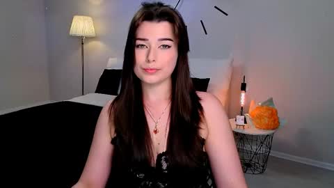 Ari online show from April 23, 3:25 pm