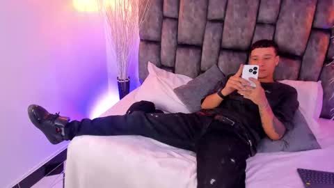 Snapshot of buda_cataleya chatting on March 28, 11:21 am buda cataleya online show from March 28, 11:21 am