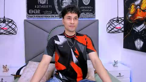 Snapshot of buddy_whitte chatting on April 28, 4:45 pm Buddy Whitte online show from April 28, 4:45 pm
