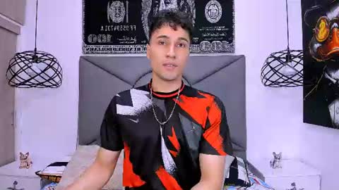 Snapshot of buddy_whitte chatting on July 11, 1:47 pm Buddy Whitte online show from July 11, 1:47 pm