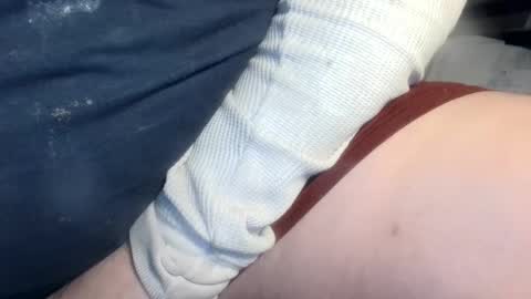 Snapshot of buddyluvzumore chatting on December 10, 6:17 pm buddyluvzumore online show from December 10, 6:17 pm