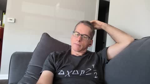 Snapshot of budman004 chatting on September 28, 3:17 pm budman004 online show from September 28, 3:17 pm