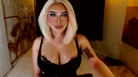 Lucienne online show from September 29, 10:25 pm