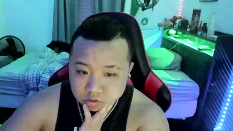 buffsexyman24 online show from February 22, 1:33 am