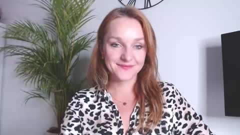 Buffy online show from October 28, 7:49 pm