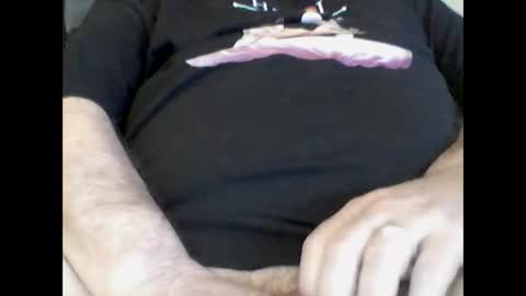 Snapshot of buggalugs1963 chatting on November 23, 9:58 pm Bugs online show from November 23, 9:58 pm