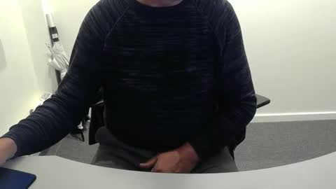 Snapshot of buggemann chatting on September 16, 3:07 am buggemann online show from September 16, 3:07 am