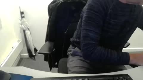 Snapshot of buggemann chatting on September 17, 3:08 am buggemann online show from September 17, 3:08 am