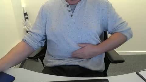 Snapshot of buggemann chatting on October 21, 5:19 am buggemann online show from October 21, 5:19 am