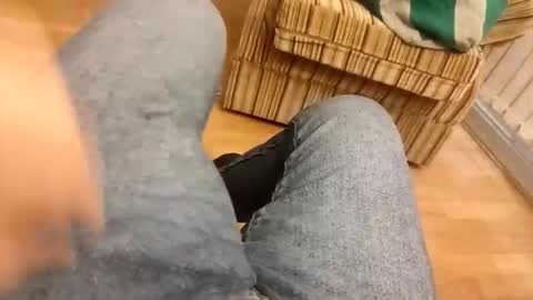 Snapshot of bulkyboners chatting on November 29, 9:23 am ejaculation for 250 online show from November 29, 9:23 am