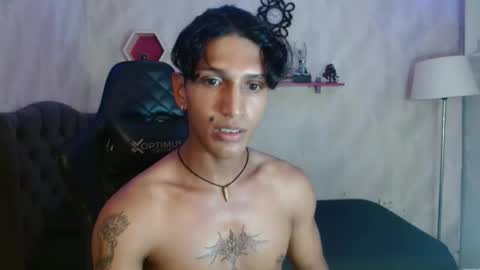 Snapshot of bull_cam chatting on September 24, 8:01 pm bull_cam online show from September 24, 8:01 pm