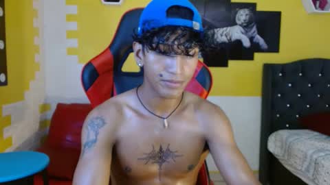 Snapshot of bull_cam chatting on September 25, 8:34 pm bull_cam online show from September 25, 8:34 pm