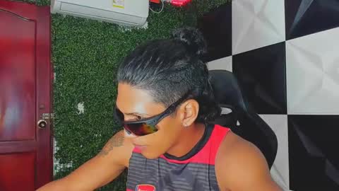 Snapshot of bull_cam chatting on September 29, 6:35 pm bull_cam online show from September 29, 6:35 pm