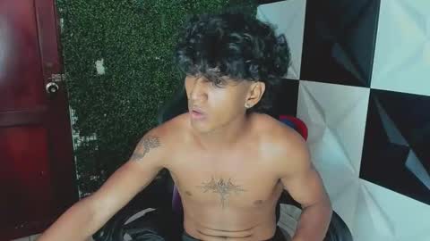 Snapshot of bull_cam chatting on October 7, 6:16 pm bull_cam online show from October 7, 6:16 pm