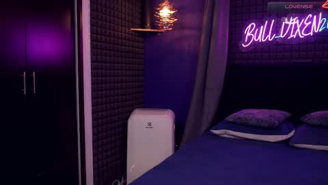 Bunny and The Rock online show from March 26, 9:31 pm