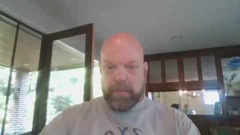 Snapshot of bulldog302w chatting on June 12, 12:48 pm bulldog302w online show from June 12, 12:48 pm