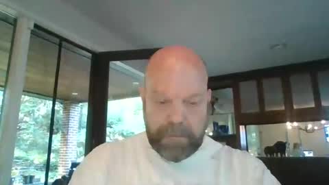 Snapshot of bulldog302w chatting on June 15, 11:23 am bulldog302w online show from June 15, 11:23 am