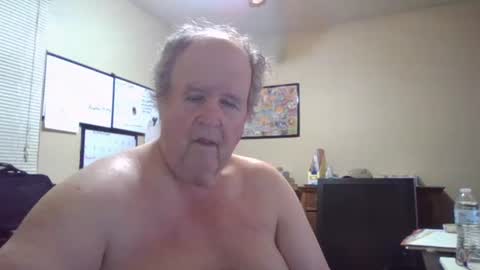 bullfrogg5050 online show from September 22, 2:35 am