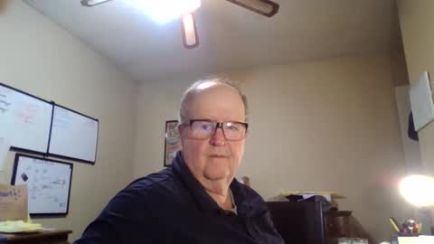 bullfrogg5050 online show from December 4, 3:10 pm