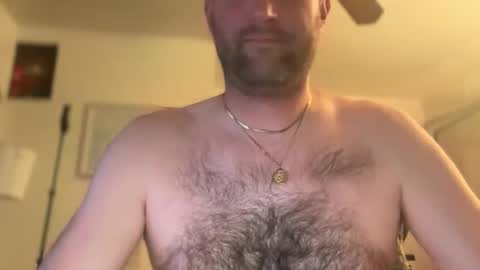 Snapshot of bumlover4567 chatting on April 23, 3:52 am bumlover4567 online show from April 23, 3:52 am