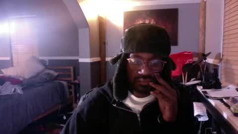 Bungalow Entertainment online show from November 28, 6:38 am