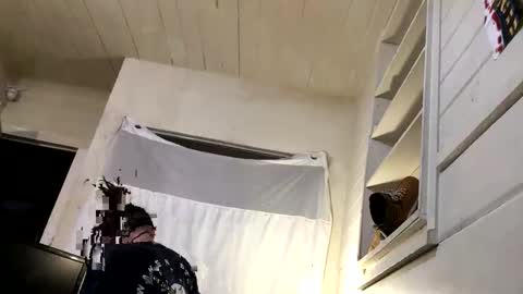 Snapshot of bunniandcryme chatting on November 13, 4:55 am bunniandcryme online show from November 13, 4:55 am