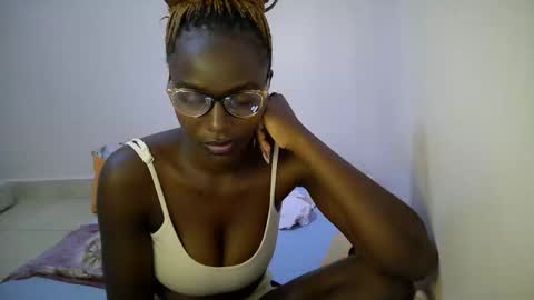 bunny_bliss1 online show from May 4, 6:59 pm