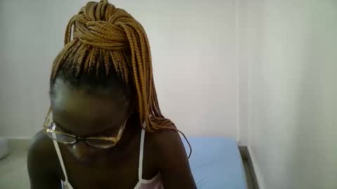 bunny_bliss1 online show from May 16, 9:06 am