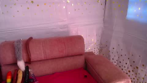 NINA online show from May 14, 1:07 pm