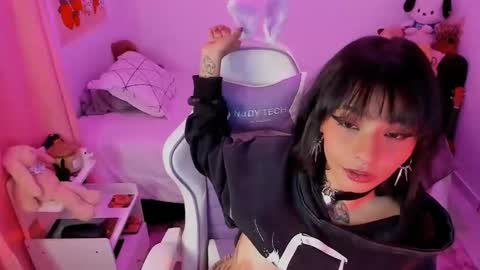Snapshot of bunny_pao chatting on April 17, 4:37 am pao online show from April 17, 4:37 am