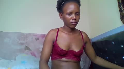 bunnydiva_ online show from October 19, 4:51 pm