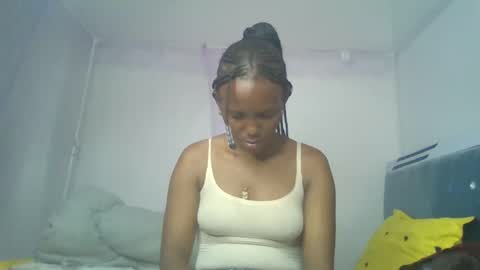 bunnydiva_ online show from May 17, 5:31 pm