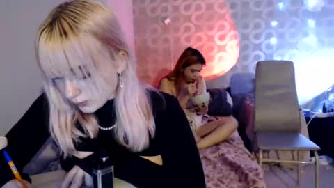 bunnykiss69 online show from March 12, 9:13 pm