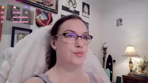 bunnynextdoor online show from March 25, 2:01 pm