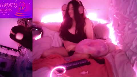 Snapshot of bunnyslutt chatting on February 28, 5:03 pm bunnyslutt online show from February 28, 5:03 pm