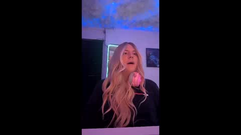 Snapshot of bunnyslutt chatting on March 18, 5:27 pm bunnyslutt online show from March 18, 5:27 pm