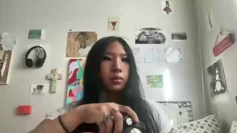 Snapshot of bunnysworld999 chatting on February 21, 3:54 pm lulu online show from February 21, 3:54 pm