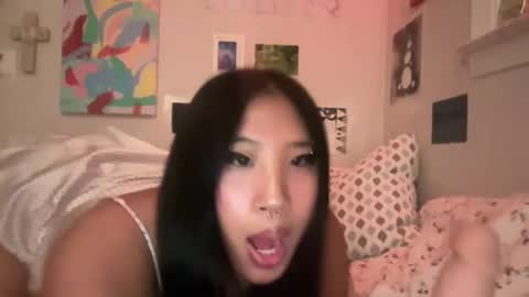 Snapshot of bunnysworld999 chatting on February 27, 3:14 am lulu online show from February 27, 3:14 am