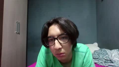 Snapshot of bunnywang chatting on December 17, 6:08 am Bunny Wang online show from December 17, 6:08 am