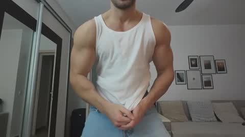 Snapshot of bunzdanny chatting on March 9, 5:06 pm BunzDanny online show from March 9, 5:06 pm