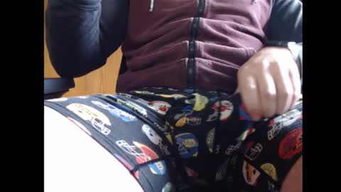 Snapshot of burbsguy2016 chatting on December 17, 7:26 pm burbsguy2016 online show from December 17, 7:26 pm