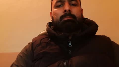 Snapshot of burlymonster chatting on January 11, 4:16 am Hairy Arabian online show from January 11, 4:16 am