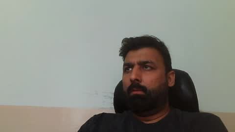 Snapshot of burlymonster chatting on February 13, 4:32 am Hairy Arabian online show from February 13, 4:32 am