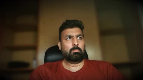 Hairy Arabian online show from October 2, 4:52 am