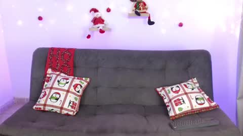 burning_obsession online show from December 12, 1:10 am