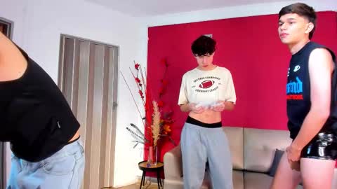 Snapshot of burning_wallen chatting on February 27, 3:28 am zack axel David and Anthony online show from February 27, 3:28 am